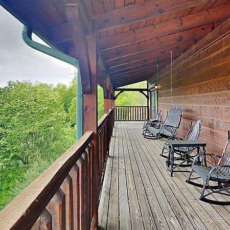 The Great Escape Ii, 5 Bedrooms, Sleeps 17, Game Room, Pool Access, Theater Gatlinburg Zewnętrze zdjęcie