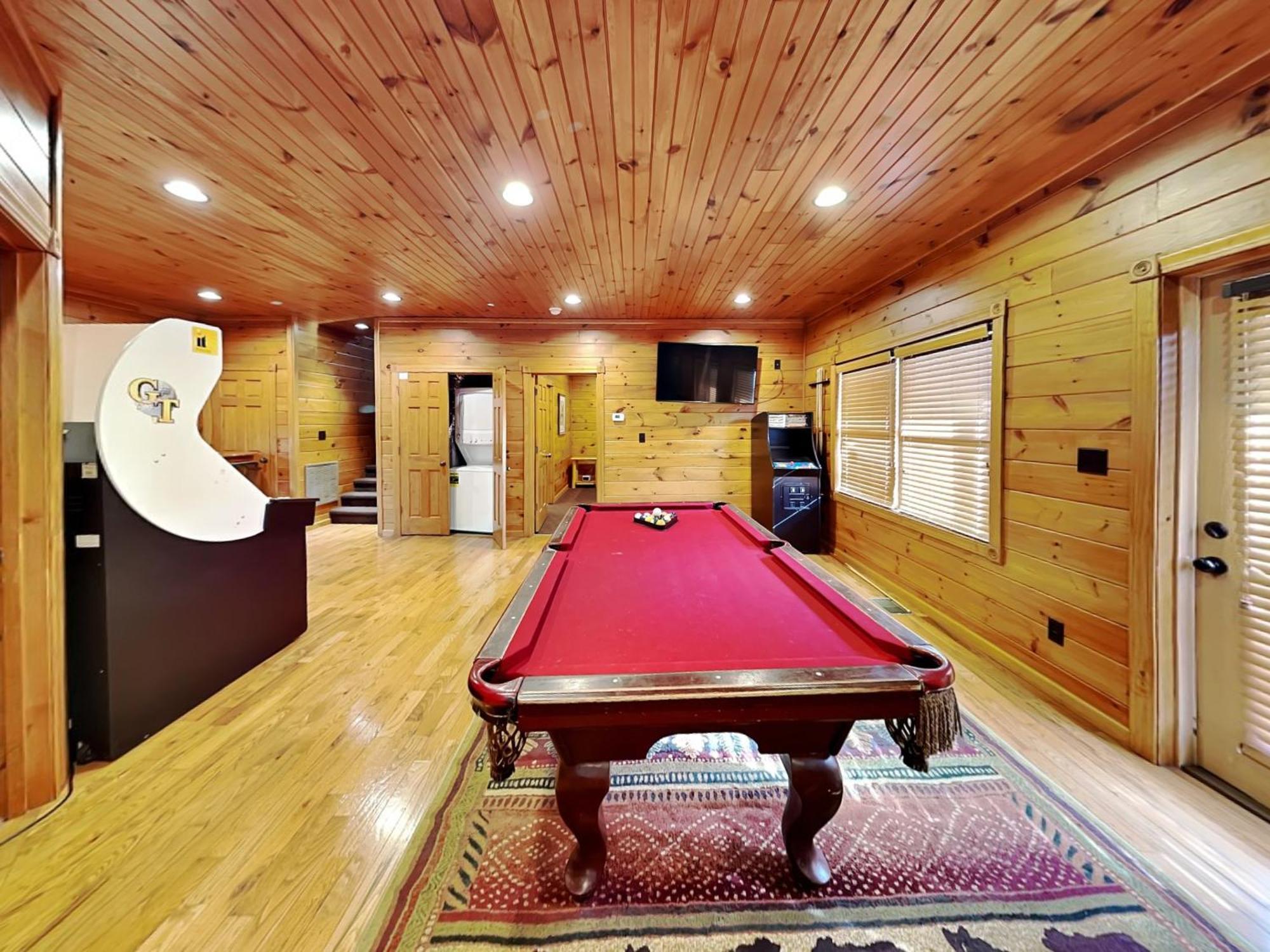 The Great Escape Ii, 5 Bedrooms, Sleeps 17, Game Room, Pool Access, Theater Gatlinburg Zewnętrze zdjęcie