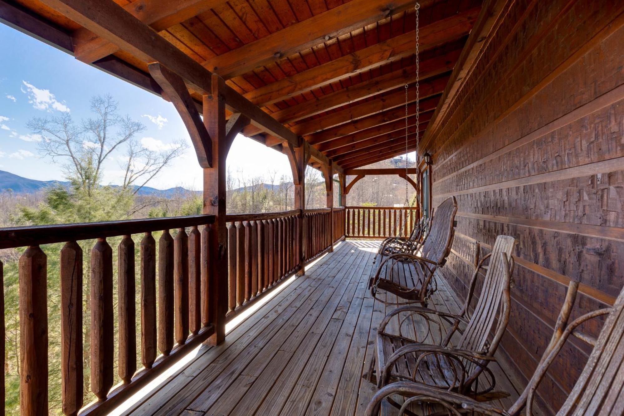 The Great Escape Ii, 5 Bedrooms, Sleeps 17, Game Room, Pool Access, Theater Gatlinburg Zewnętrze zdjęcie