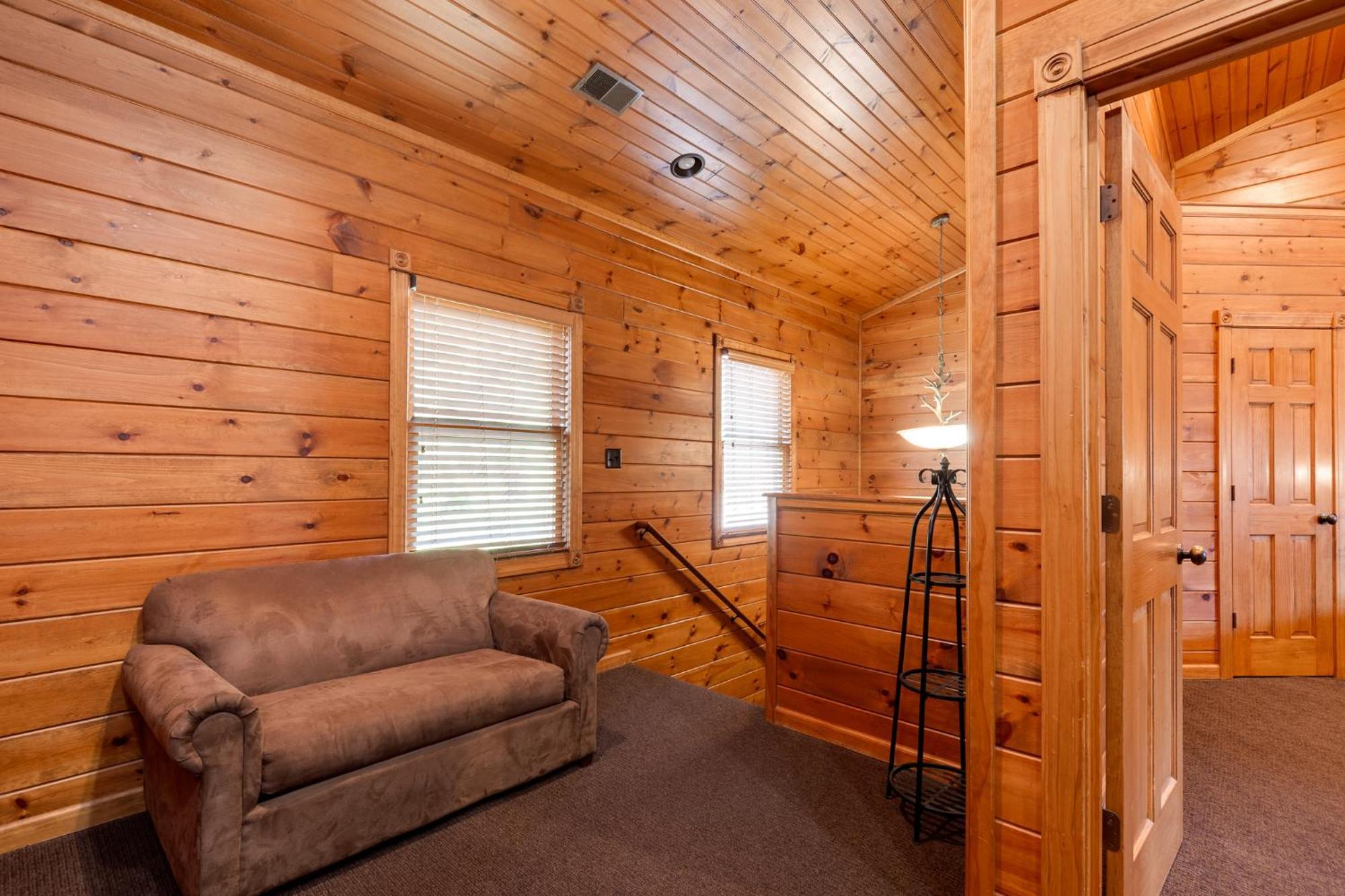 The Great Escape Ii, 5 Bedrooms, Sleeps 17, Game Room, Pool Access, Theater Gatlinburg Zewnętrze zdjęcie