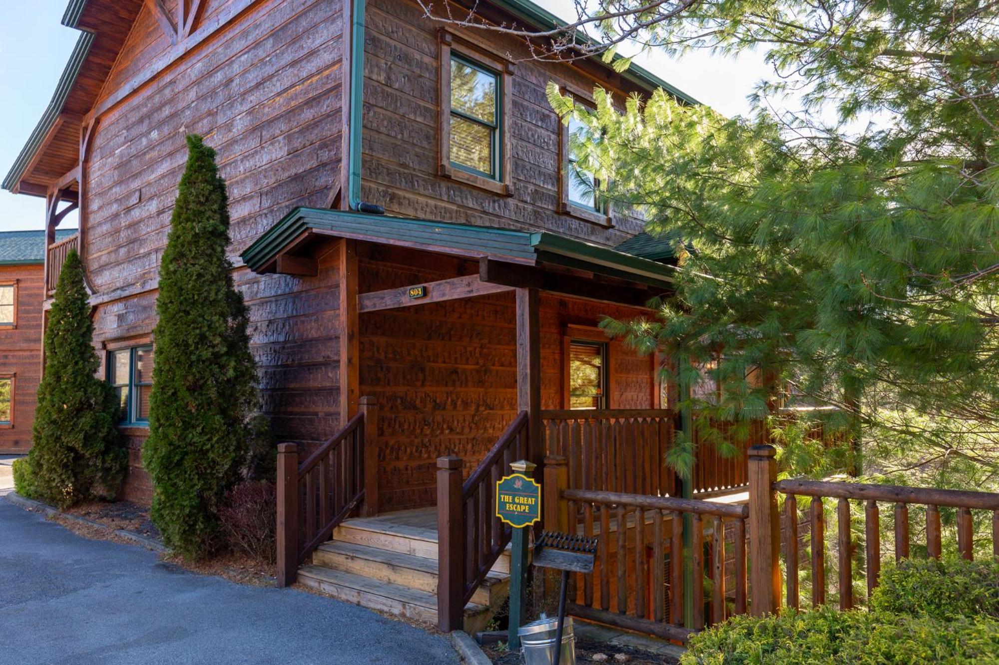 The Great Escape Ii, 5 Bedrooms, Sleeps 17, Game Room, Pool Access, Theater Gatlinburg Zewnętrze zdjęcie