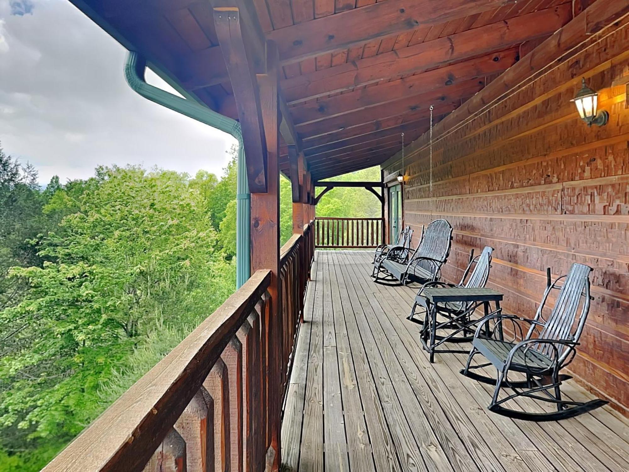 The Great Escape Ii, 5 Bedrooms, Sleeps 17, Game Room, Pool Access, Theater Gatlinburg Zewnętrze zdjęcie