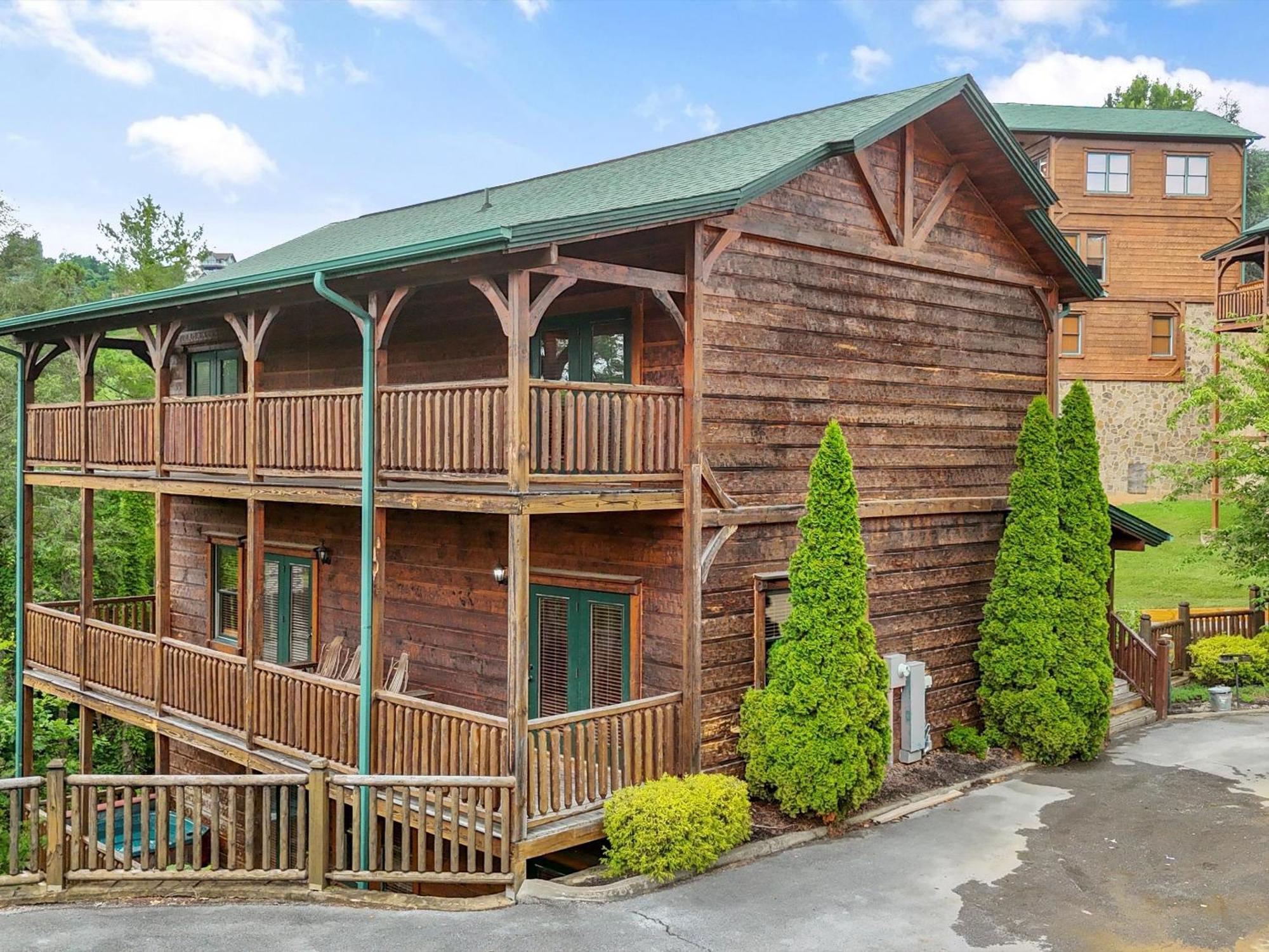 The Great Escape Ii, 5 Bedrooms, Sleeps 17, Game Room, Pool Access, Theater Gatlinburg Zewnętrze zdjęcie