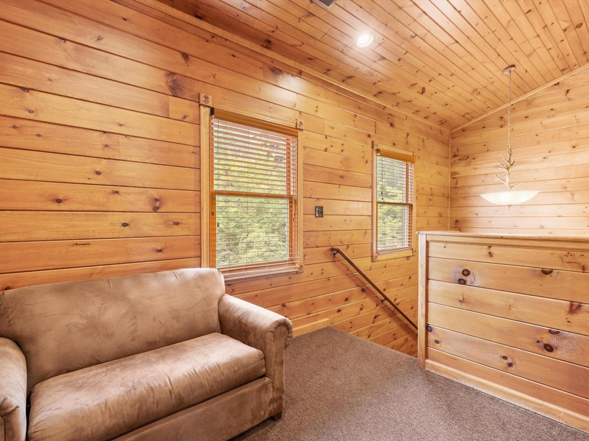 The Great Escape Ii, 5 Bedrooms, Sleeps 17, Game Room, Pool Access, Theater Gatlinburg Zewnętrze zdjęcie