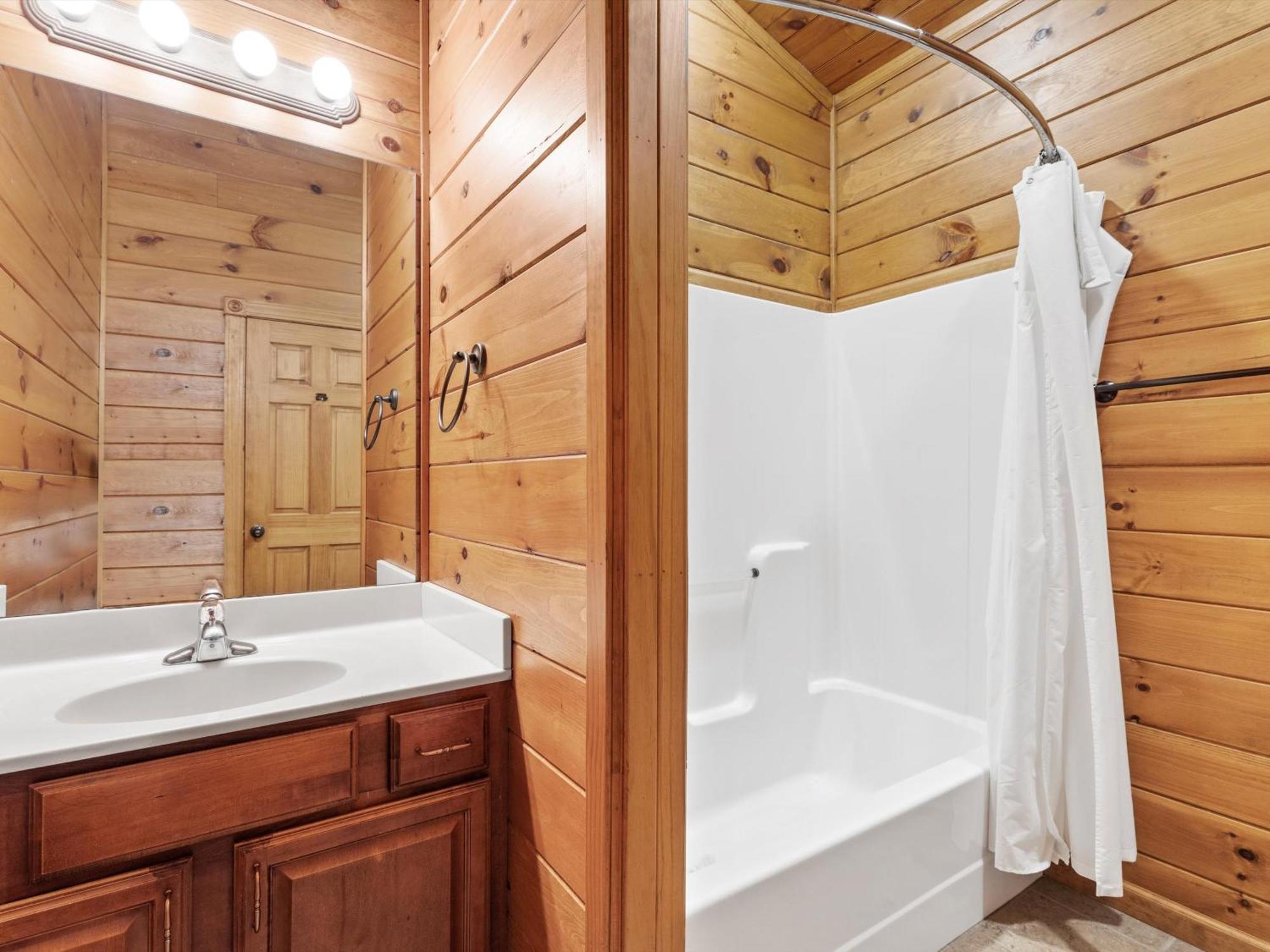 The Great Escape Ii, 5 Bedrooms, Sleeps 17, Game Room, Pool Access, Theater Gatlinburg Zewnętrze zdjęcie