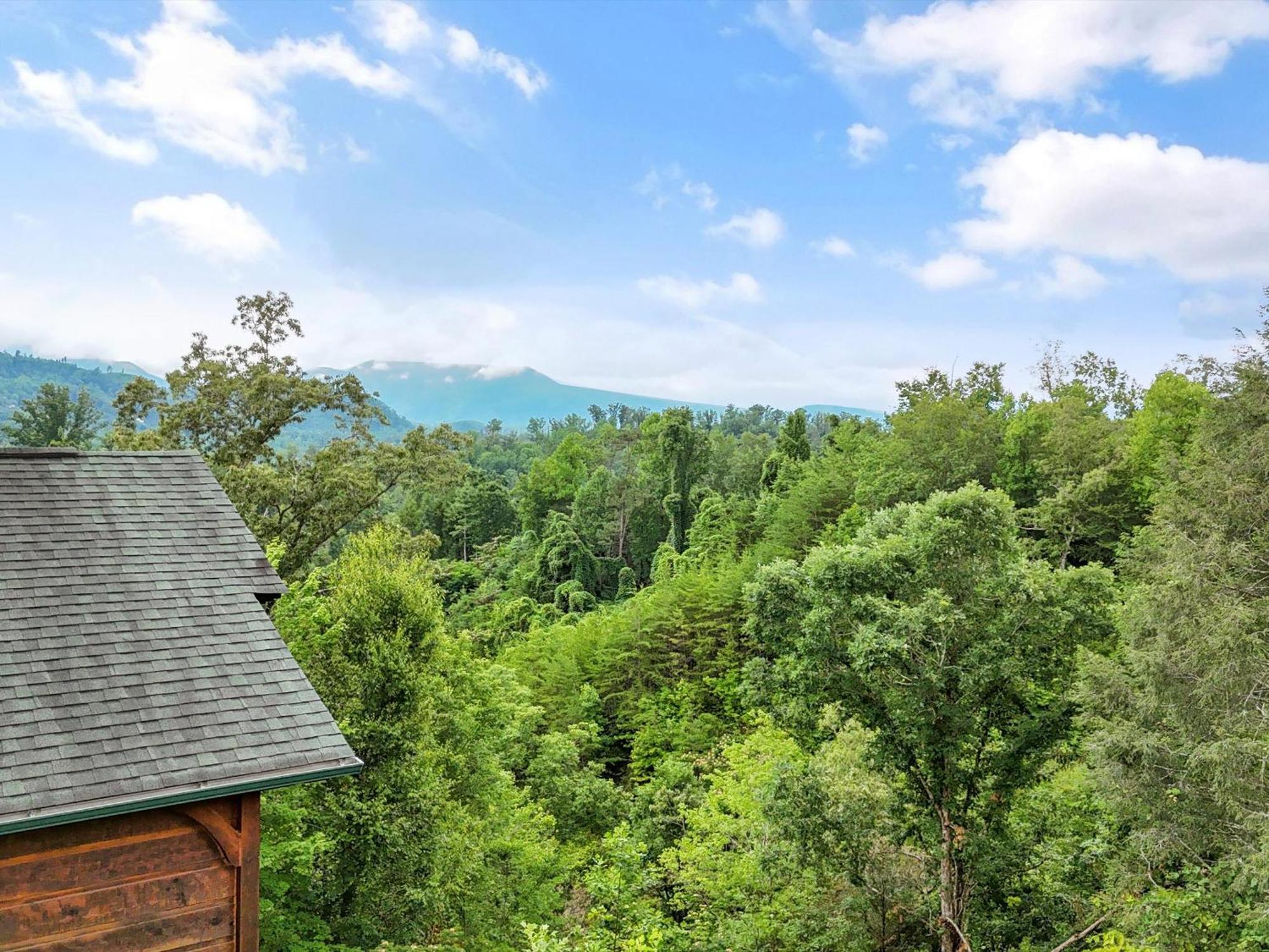 The Great Escape Ii, 5 Bedrooms, Sleeps 17, Game Room, Pool Access, Theater Gatlinburg Zewnętrze zdjęcie