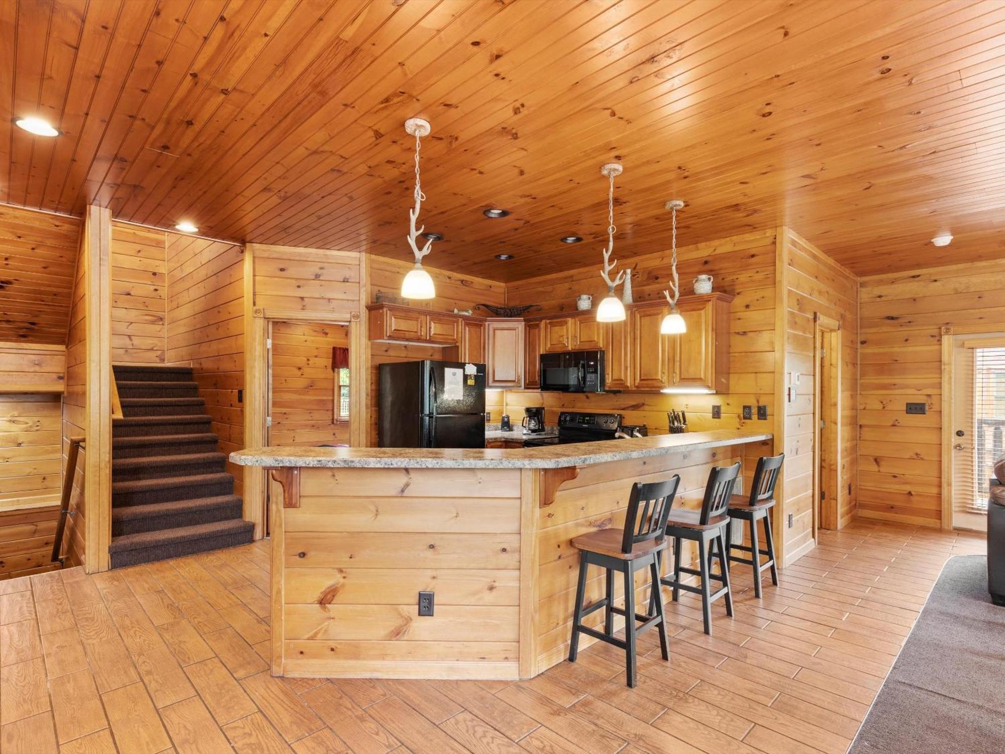 The Great Escape Ii, 5 Bedrooms, Sleeps 17, Game Room, Pool Access, Theater Gatlinburg Zewnętrze zdjęcie