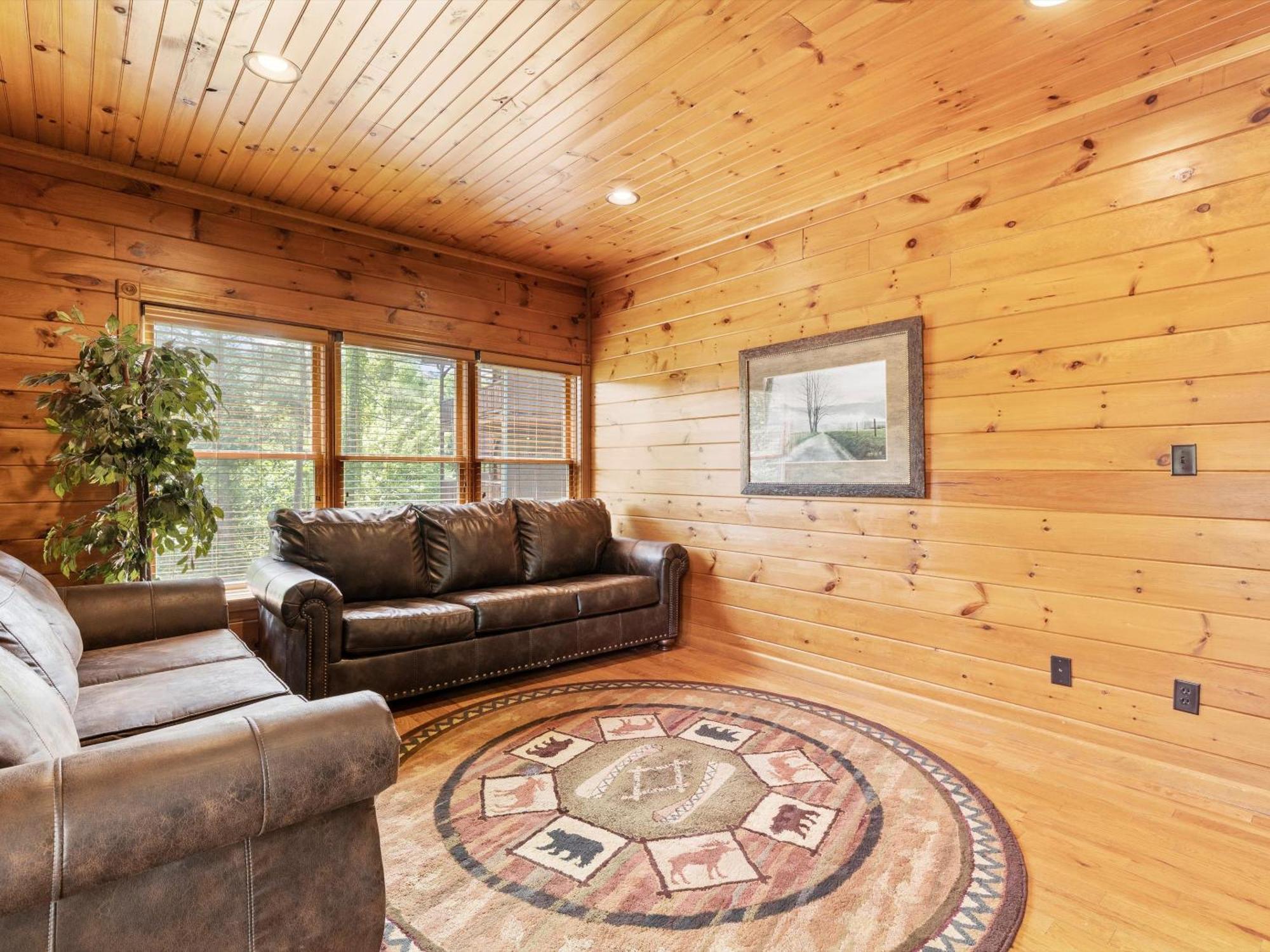 The Great Escape Ii, 5 Bedrooms, Sleeps 17, Game Room, Pool Access, Theater Gatlinburg Zewnętrze zdjęcie
